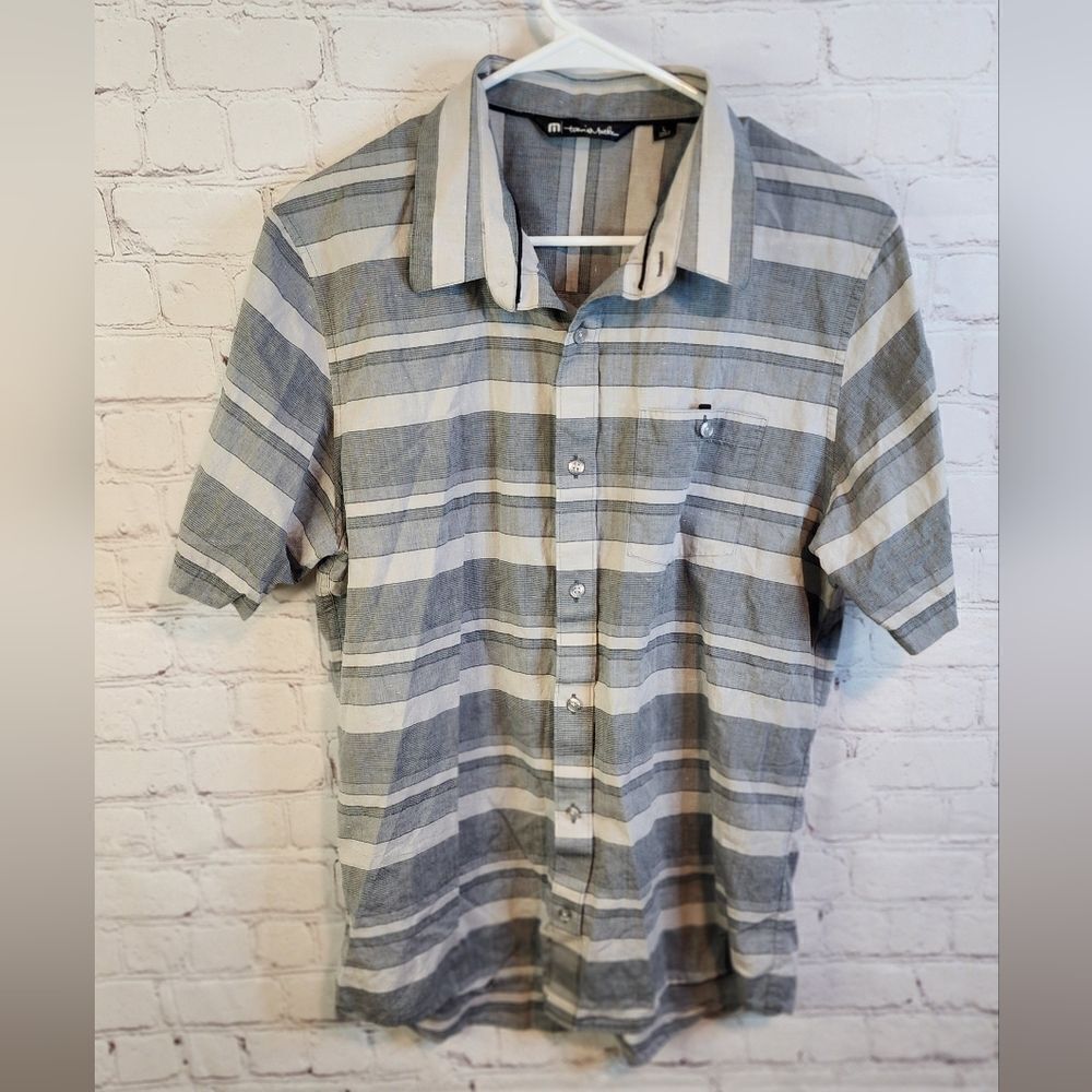 Men's Travis Mathew button-down shirt, size Large